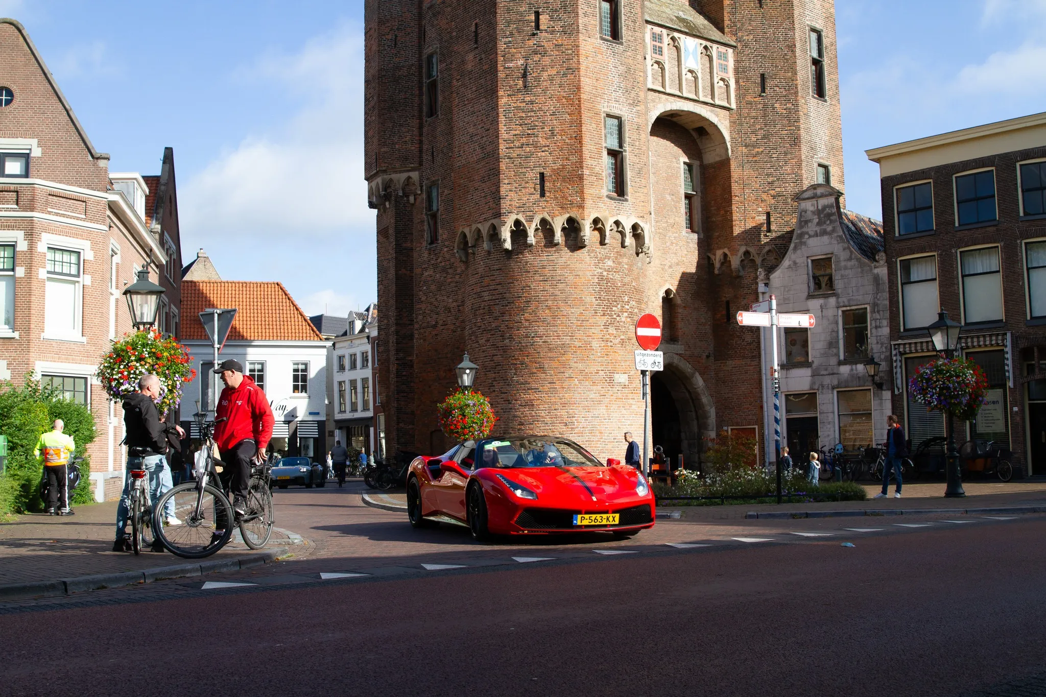 Furori bij de Blauwvinger Rally in Zwolle